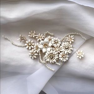 Pearl Floral comb wedding bridal Gold Ivory